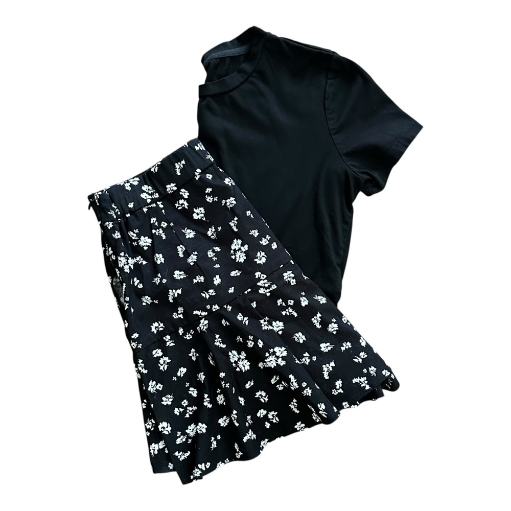 Zara black & white print skort with black crop top outfit Size Small